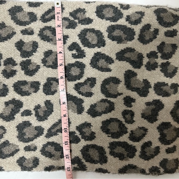 Rachel Zoe leopard wool scarf - Picture 4 of 4